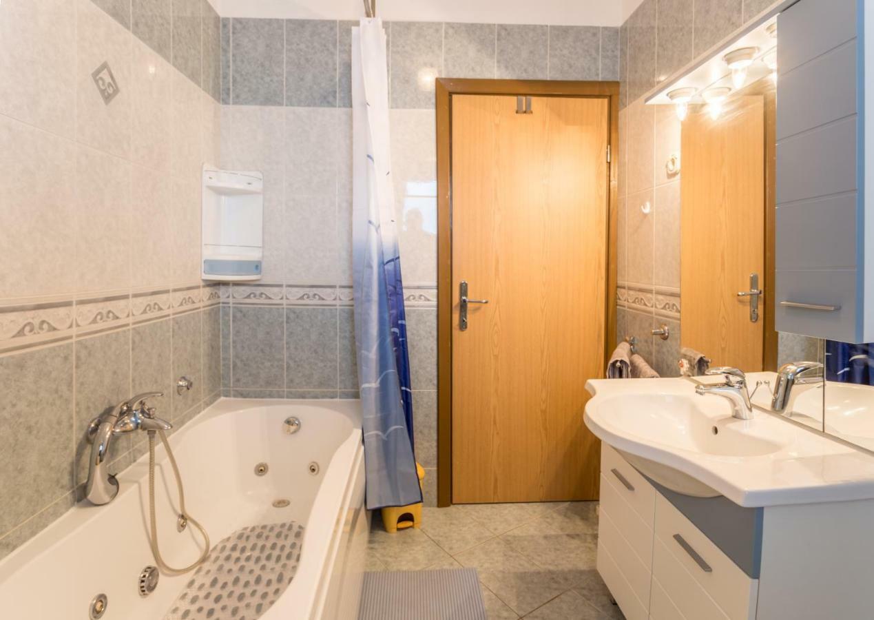 Apartment Dean أوماغ المظهر الخارجي الصورة