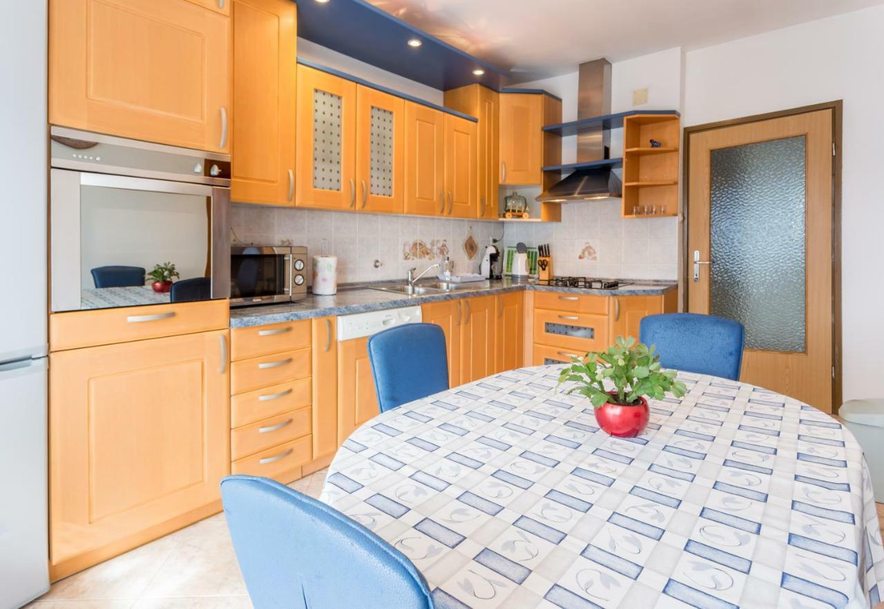 Apartment Dean أوماغ المظهر الخارجي الصورة