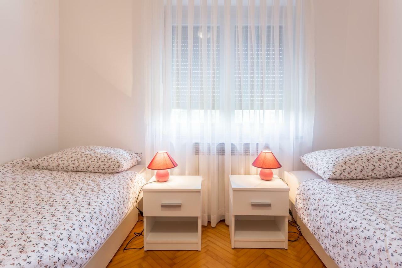 Apartment Dean أوماغ المظهر الخارجي الصورة